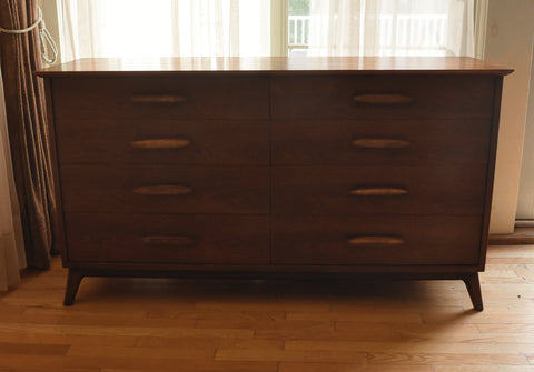 Heritage Henredon - Beautiful Vintage MCM Walnut 8 Drawer Dresser