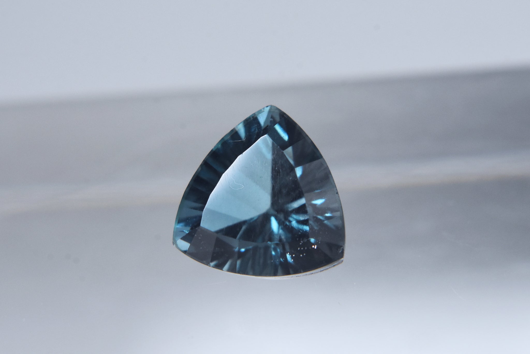 Indicolite Quartz Triplet Trillion - 3.99ct