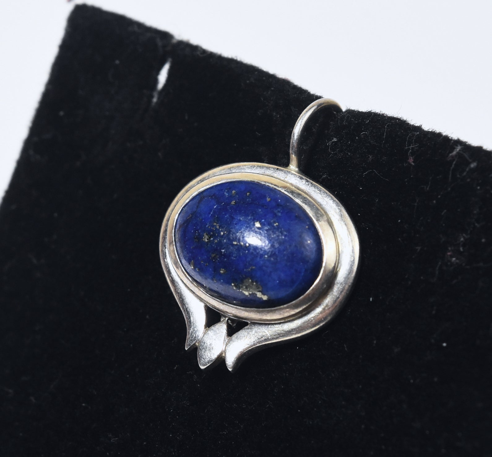 Vintage Sterling Silver Lapis Lazuli Pendant