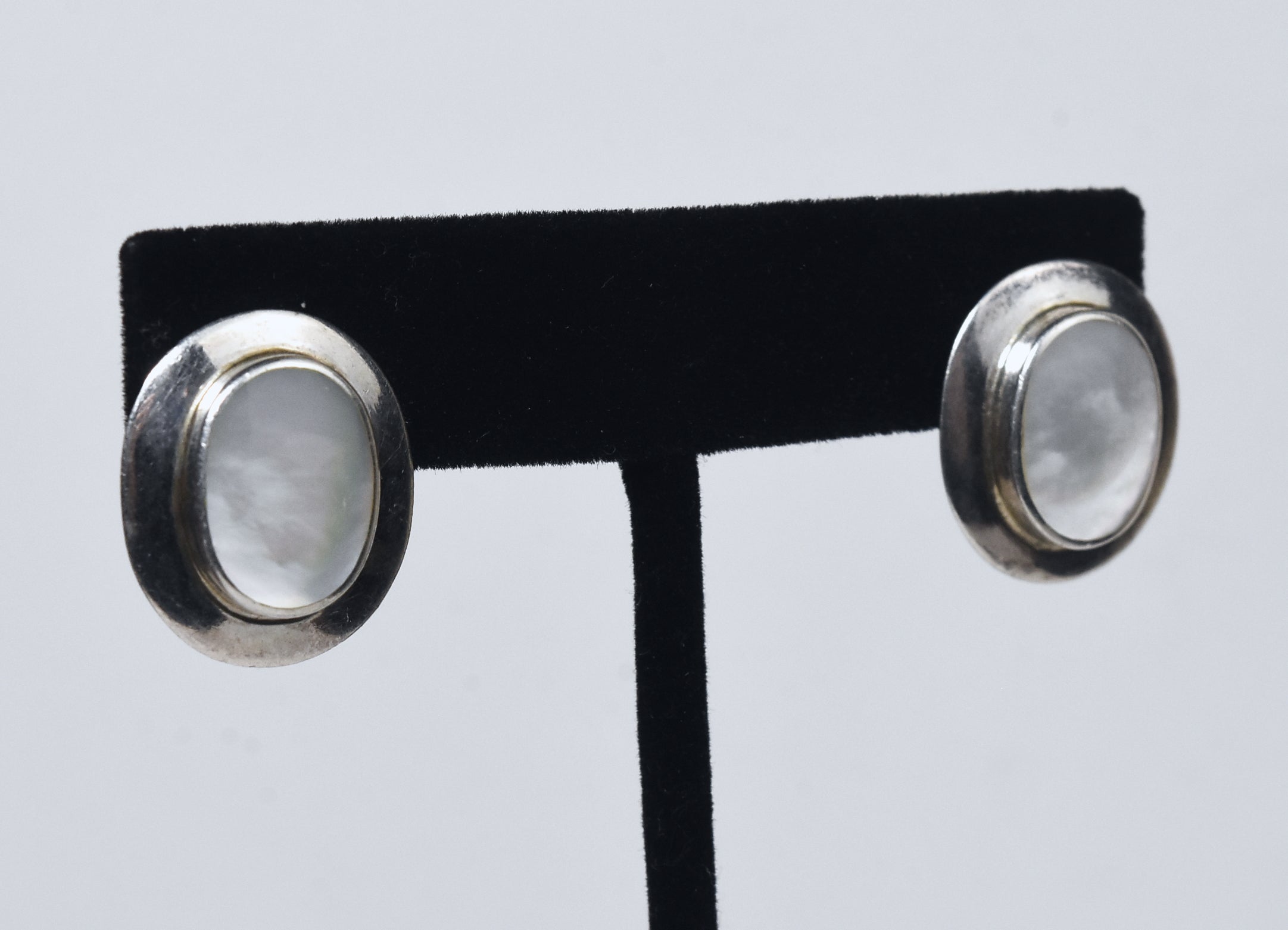 Vintage Sterling Silver Mother of Pearl Stud Earrings