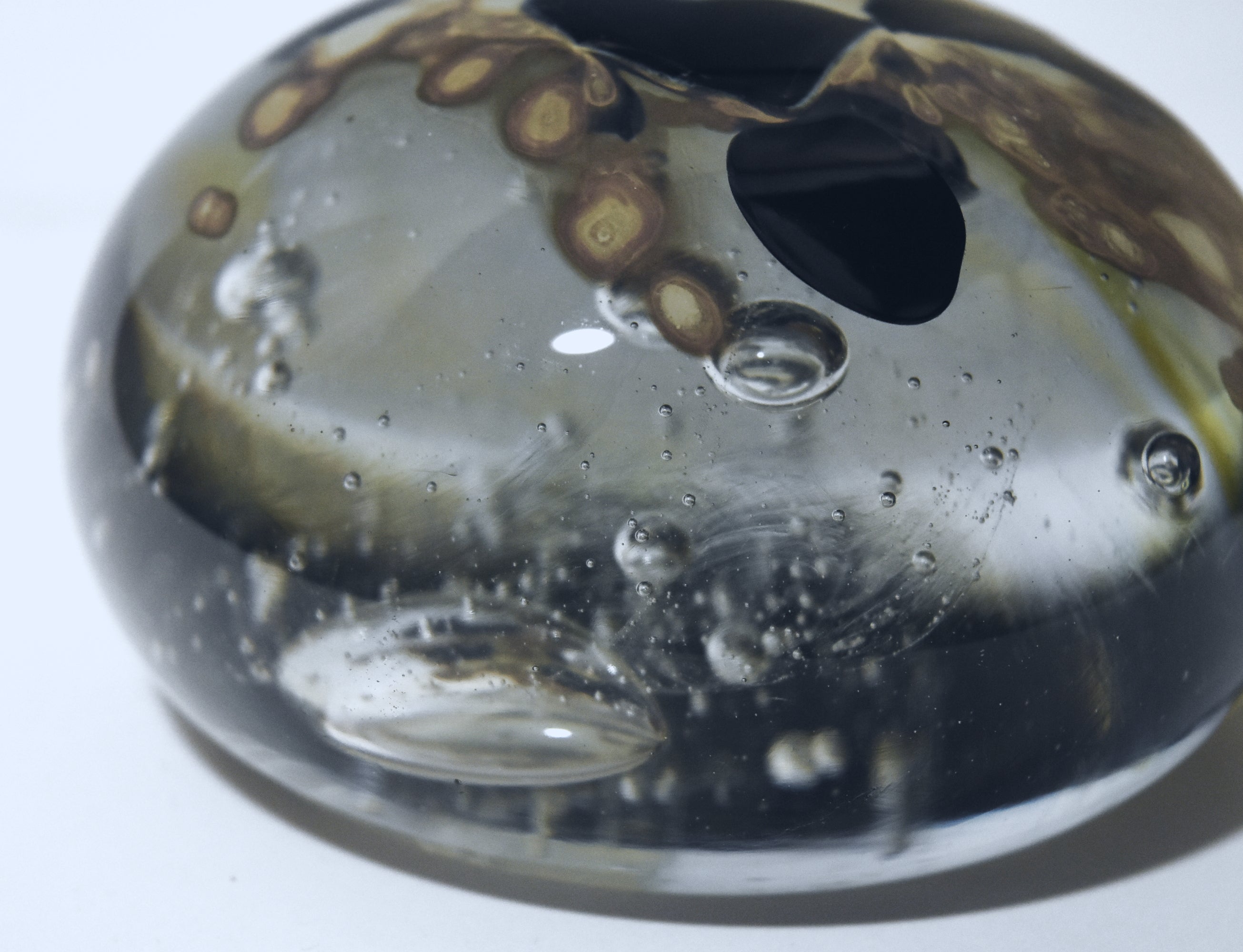 Dome Paperweight with Tribubbles and Surface/Undersurface Decorations!