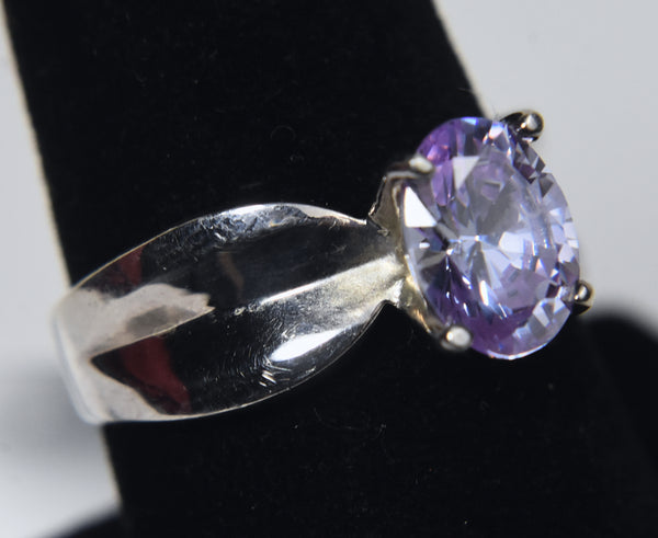 Sterling Silver Purple Oval Cut Ring - Size 8