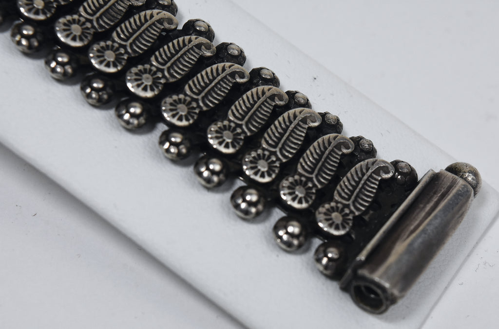 Vintage Rajasthan Silver Heavy Flexible Feather Link Bracelet