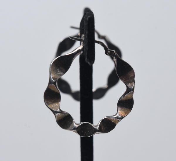 Vintage Sterling Silver Ribbony Hoop Earrings