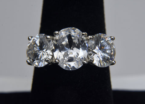 Sterling Silver Cubic Zirconia Ring - Size 8.25