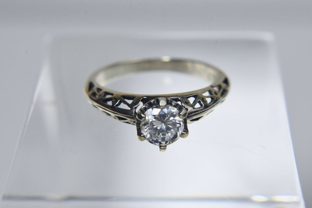 Sterling Silver Pierced Shank Cubic Zirconia Ring - Size 7.75