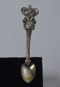 Coro - Sterling Silver Queen of Hearts Spoon Brooch