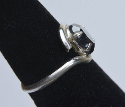 Sterling Silver Hematite Bypass Ring - Size 5