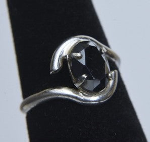 Sterling Silver Hematite Bypass Ring - Size 5