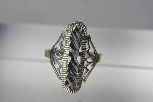 Sterling Silver Pierced Cartouche Design Ring - Size 7 and 7.25