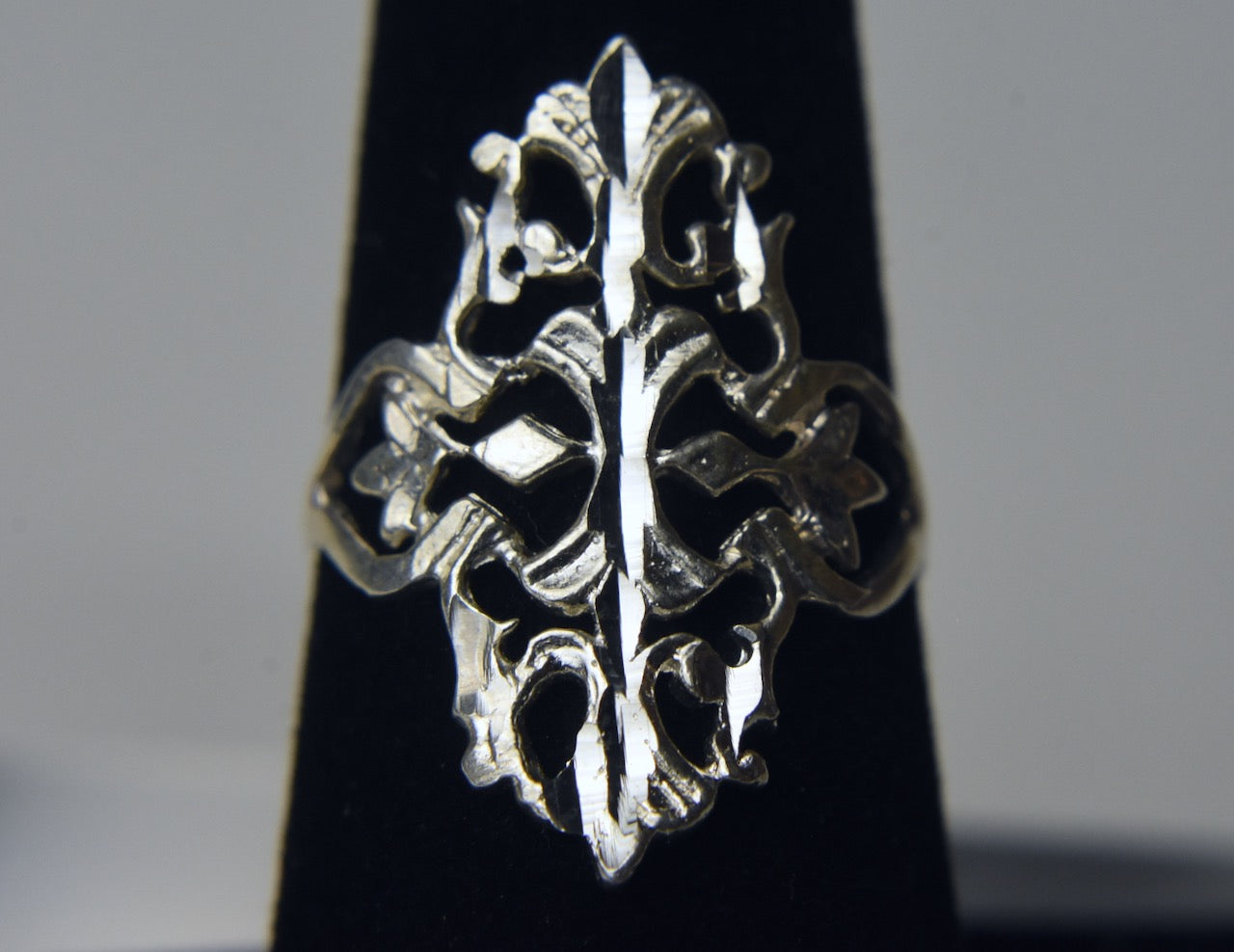 Sterling Silver Pierced Fleur-de-Lis Design Ring - Size 7 and 7.5