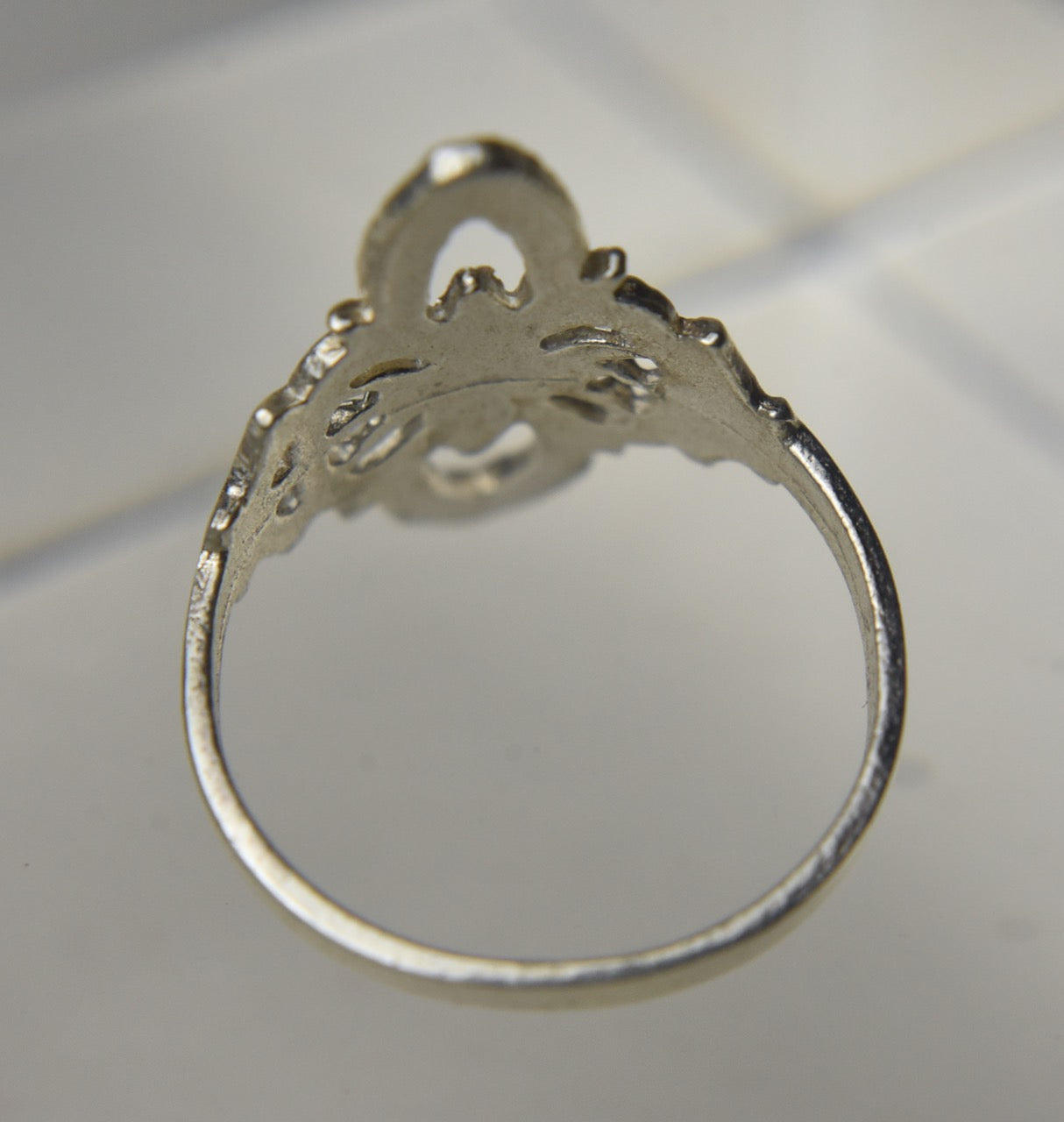 Sterling Silver Pierced Oval Design Ring - Size 7