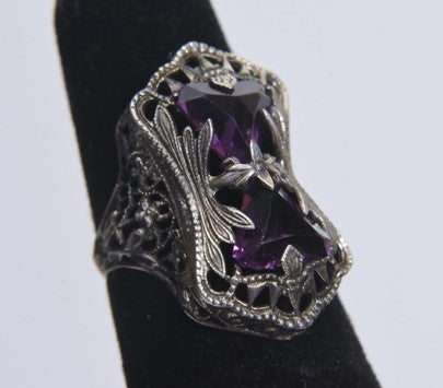 Vintage Sterling Silver Victorian Style Cut Purple Glass Ring - Size 4