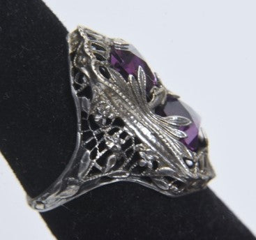 Vintage Sterling Silver Victorian Style Cut Purple Glass Ring - Size 4