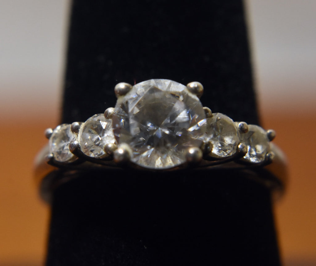 Sterling Silver Ring with Round Cut Clear Stones - Size 7