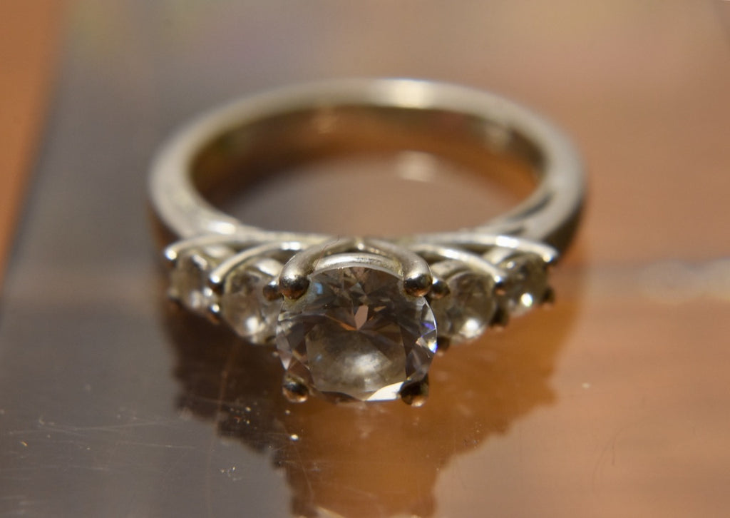 Sterling Silver Ring with Round Cut Clear Stones - Size 7