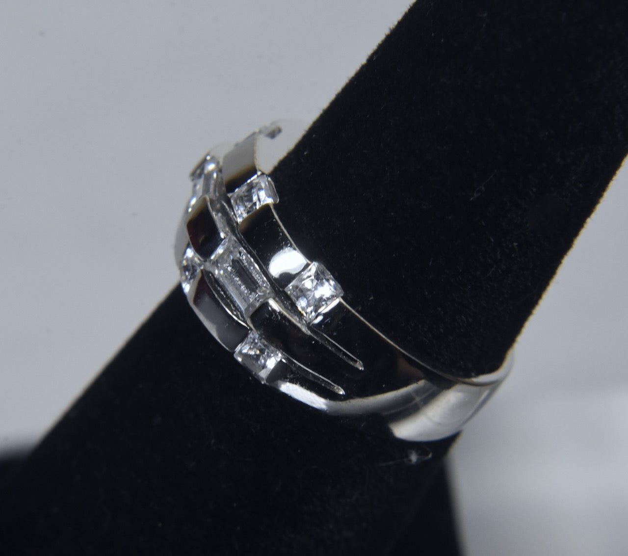 Polished Sterling Silver Cubic Zirconia Ring - Size 5.25