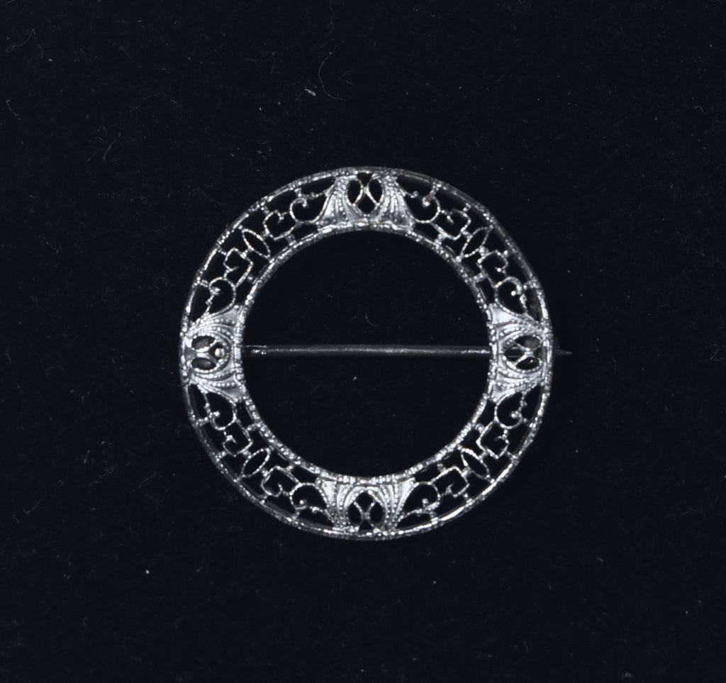 Vintage Diminutive Sterling Silver Hoop Brooch