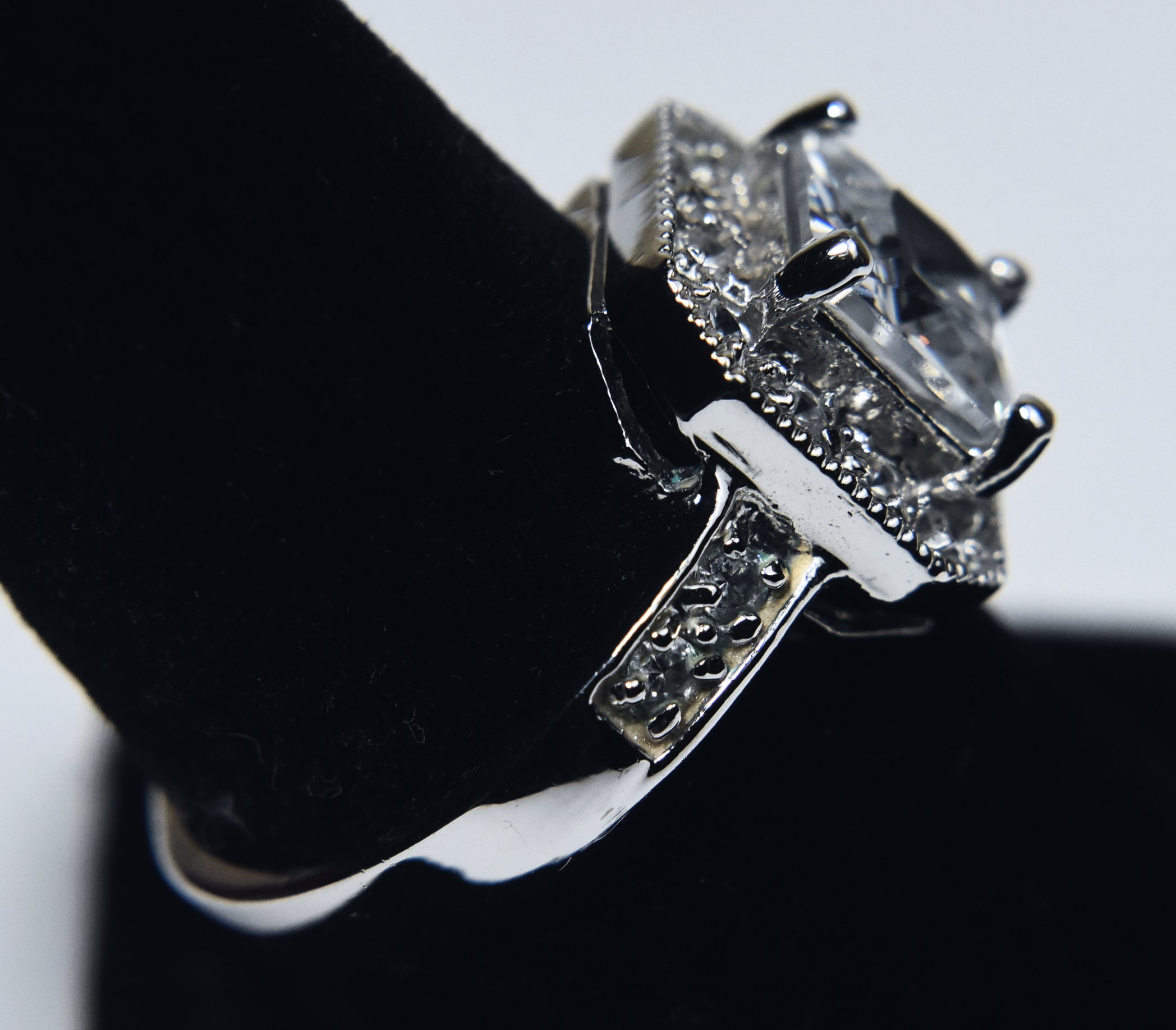 Square Cut Glass Art Deco Style Ring - Size 8