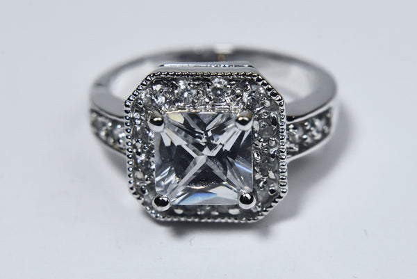 Square Cut Glass Art Deco Style Ring - Size 8