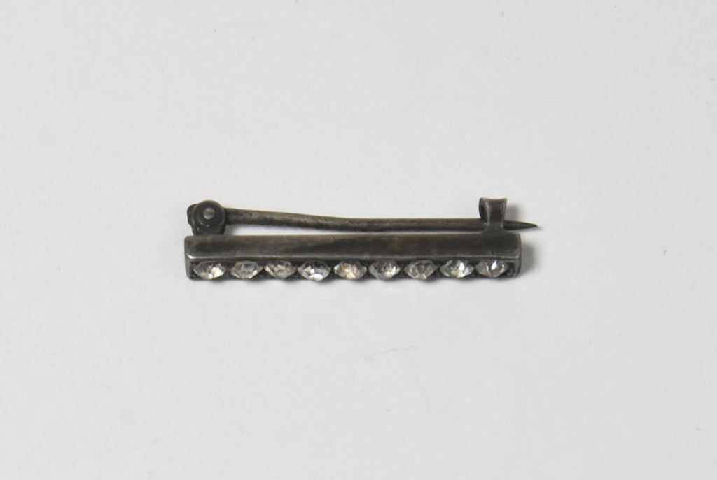 Fishel, Nessler & Co. - Vintage Sterling Silver Rhinestone Bar Brooch