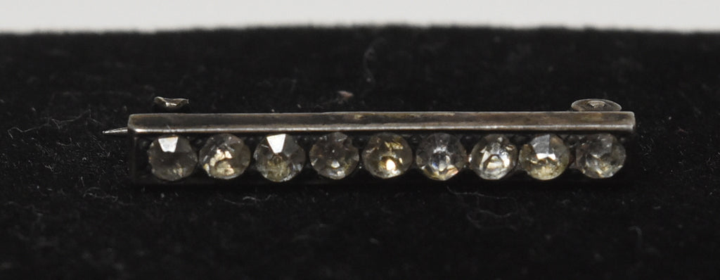 Fishel, Nessler & Co. - Vintage Sterling Silver Rhinestone Bar Brooch