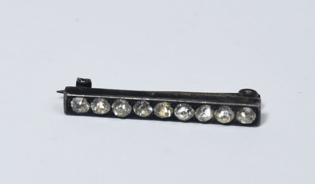 Fishel, Nessler & Co. - Vintage Sterling Silver Rhinestone Bar Brooch