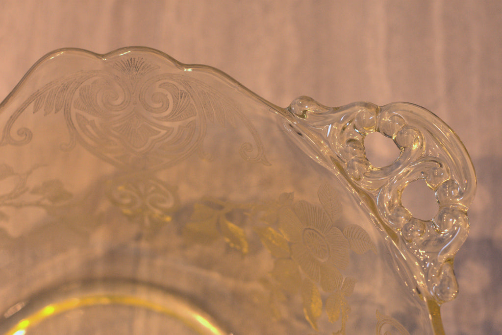 Cambridge Glass Co. - 1930s 'Apple Blossom' Two-Handled Petroleum Glass Bowl