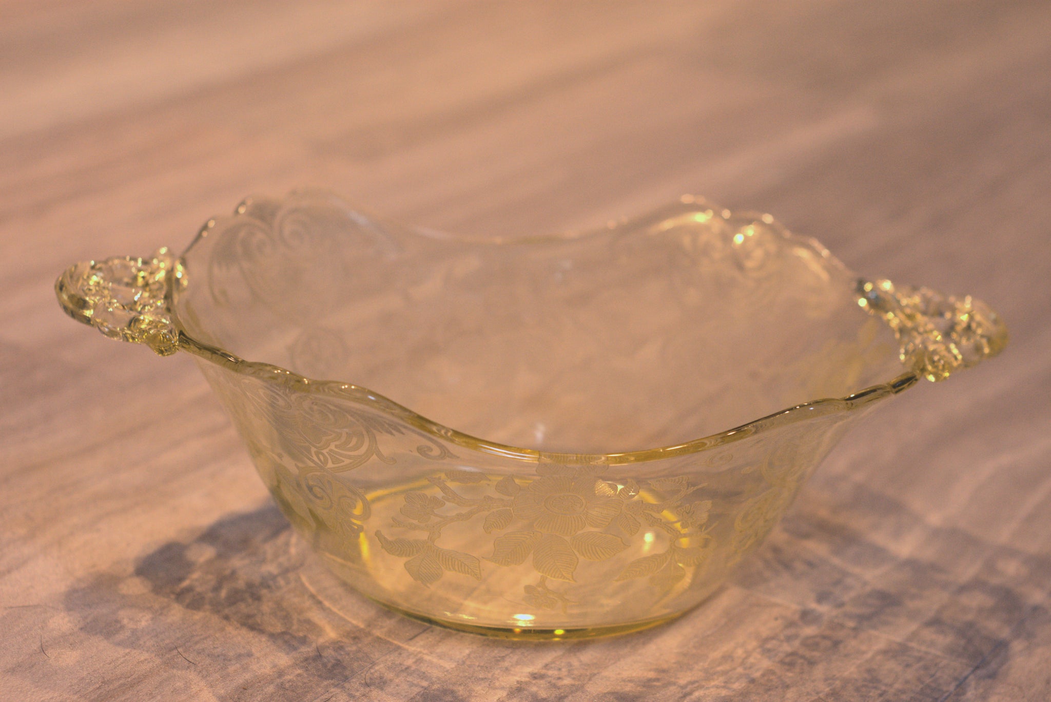 Cambridge Glass Co. - 1930s 'Apple Blossom' Two-Handled Petroleum Glass Bowl