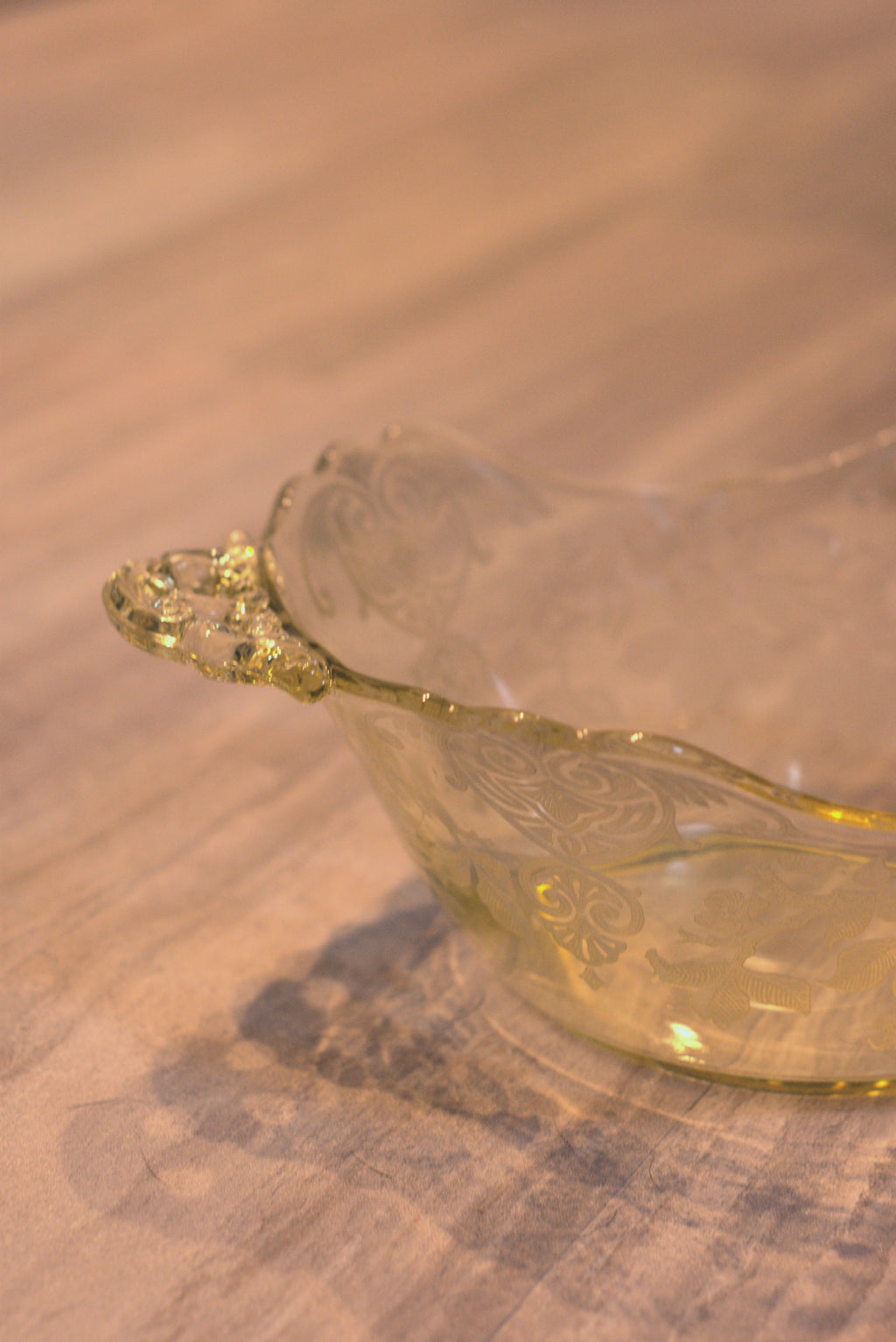 Cambridge Glass Co. - 1930s 'Apple Blossom' Two-Handled Petroleum Glass Bowl