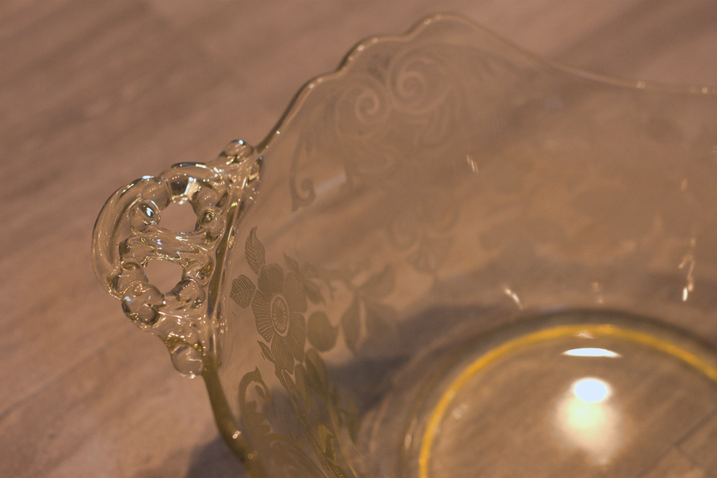Cambridge Glass Co. - 1930s 'Apple Blossom' Two-Handled Petroleum Glass Bowl