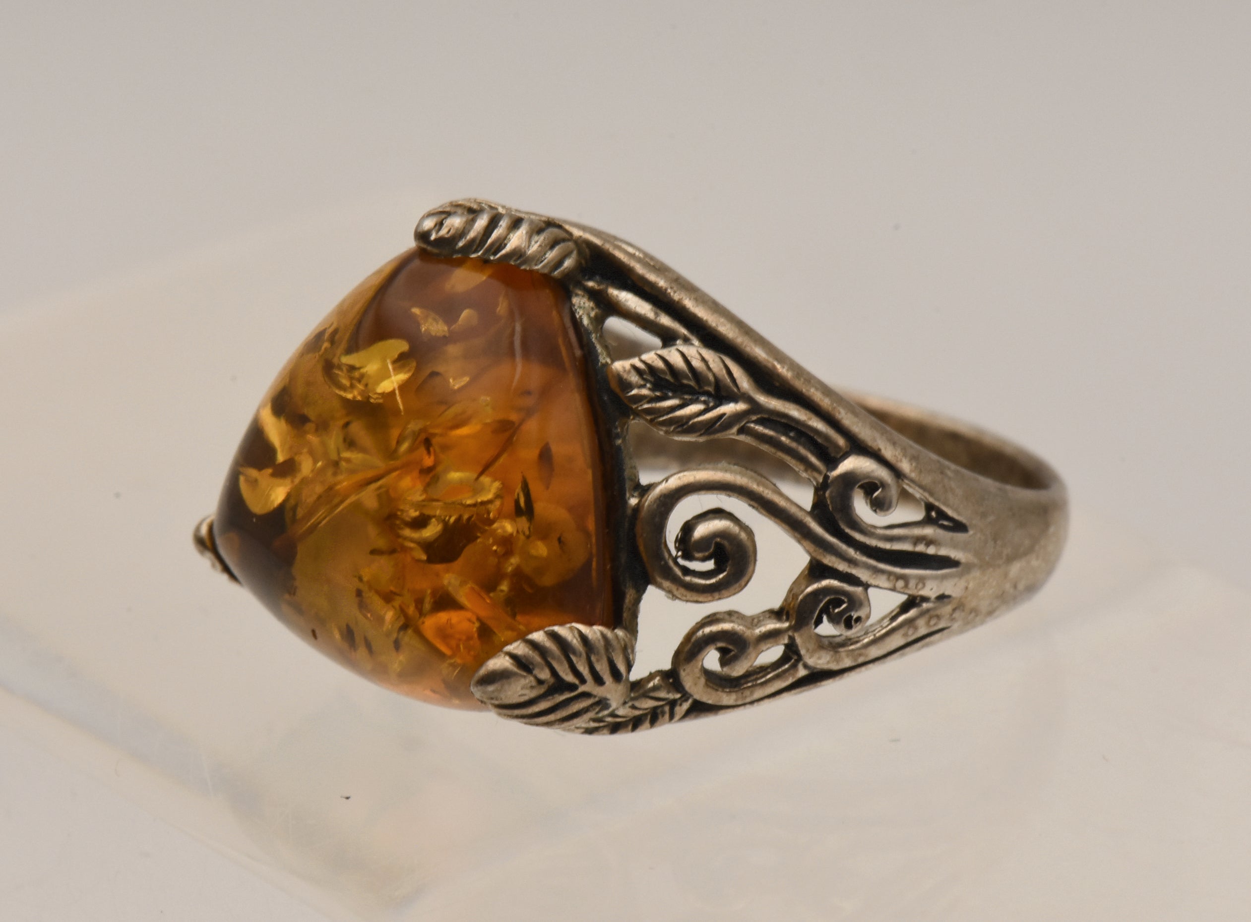 Vintage Sterling Silver Ring with Fossilized Resin Triangle Cabochon - Size 8