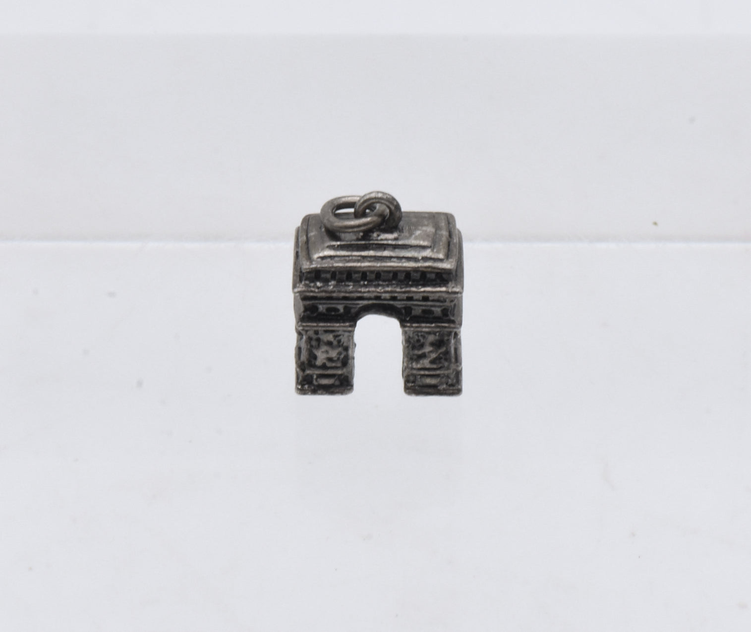 Vintage Arc de Triomphe 800 Silver Charm