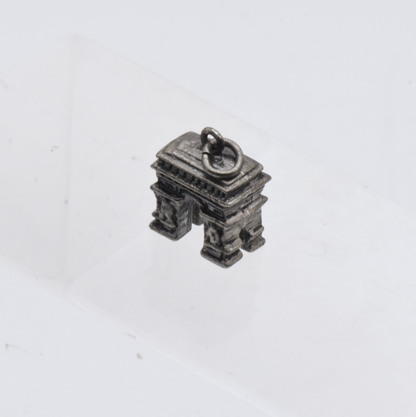 Vintage Arc de Triomphe 800 Silver Charm