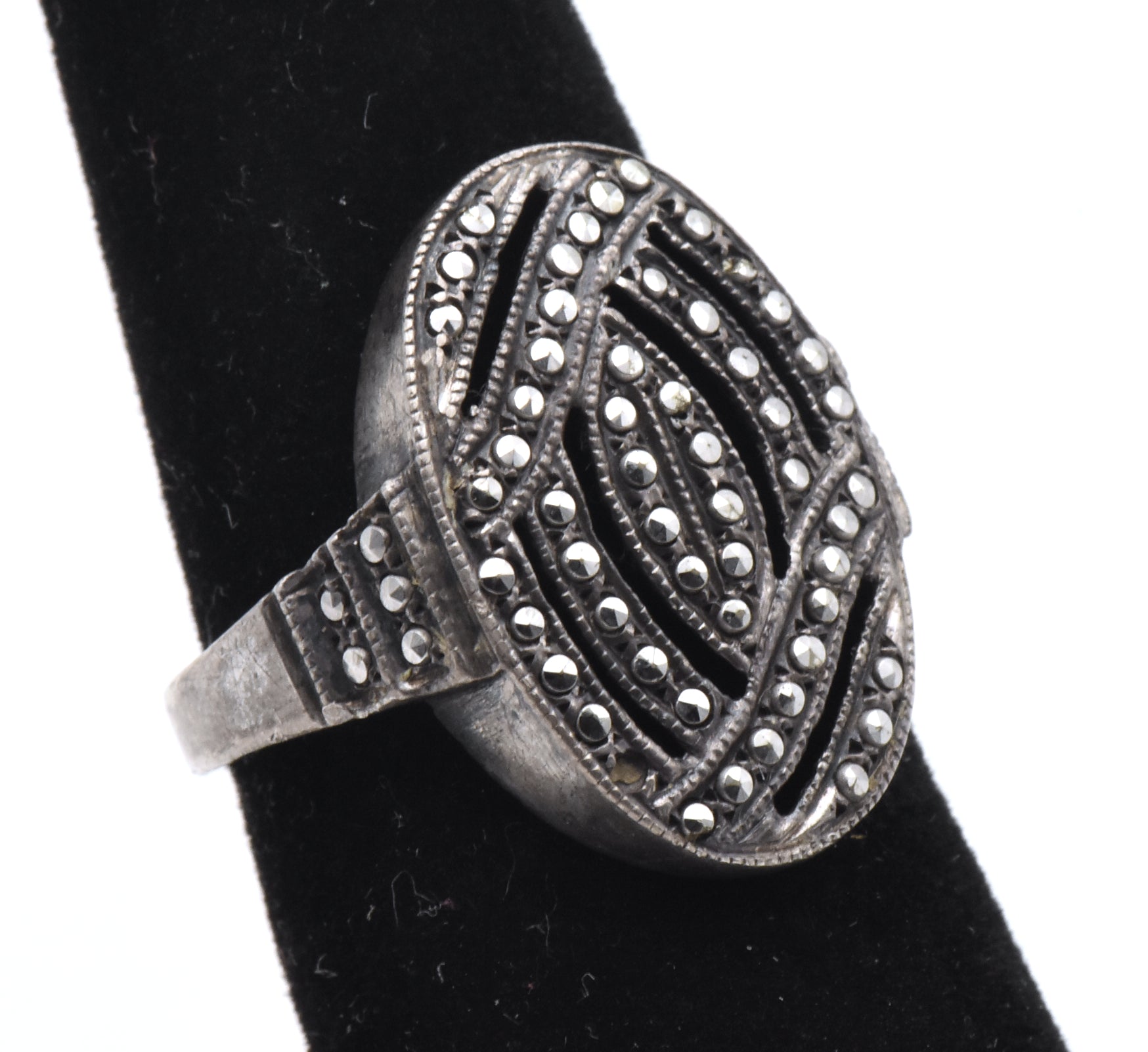 Vintage Sterling Silver Marcasite Art Deco Design Ring - SIze 5.5