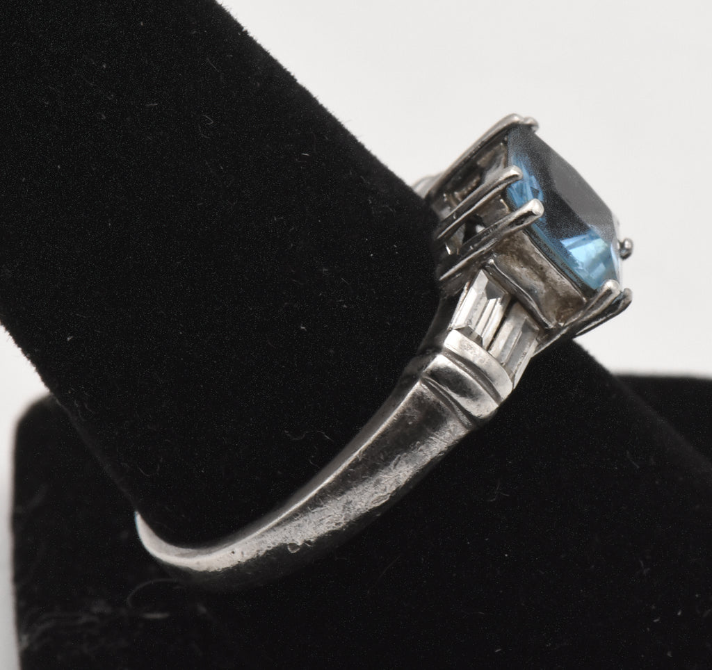 Dyadema - Vintage Sterling Silver Blue Glass Art Deco Ring - Size 9