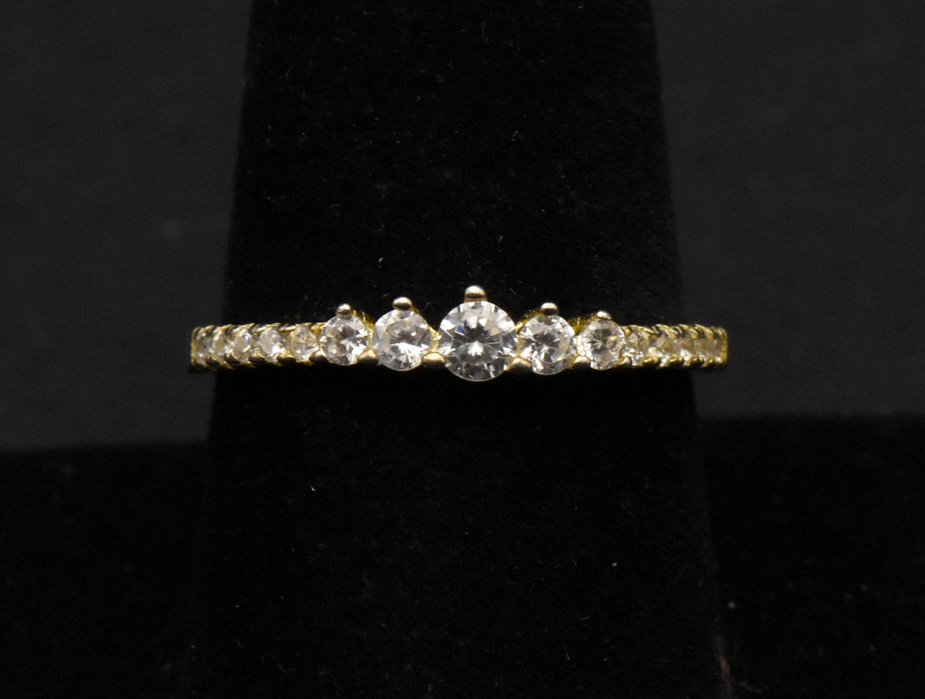 Vintage Gold Tone Sterling Silver Rhinestone Band - Size 8.75