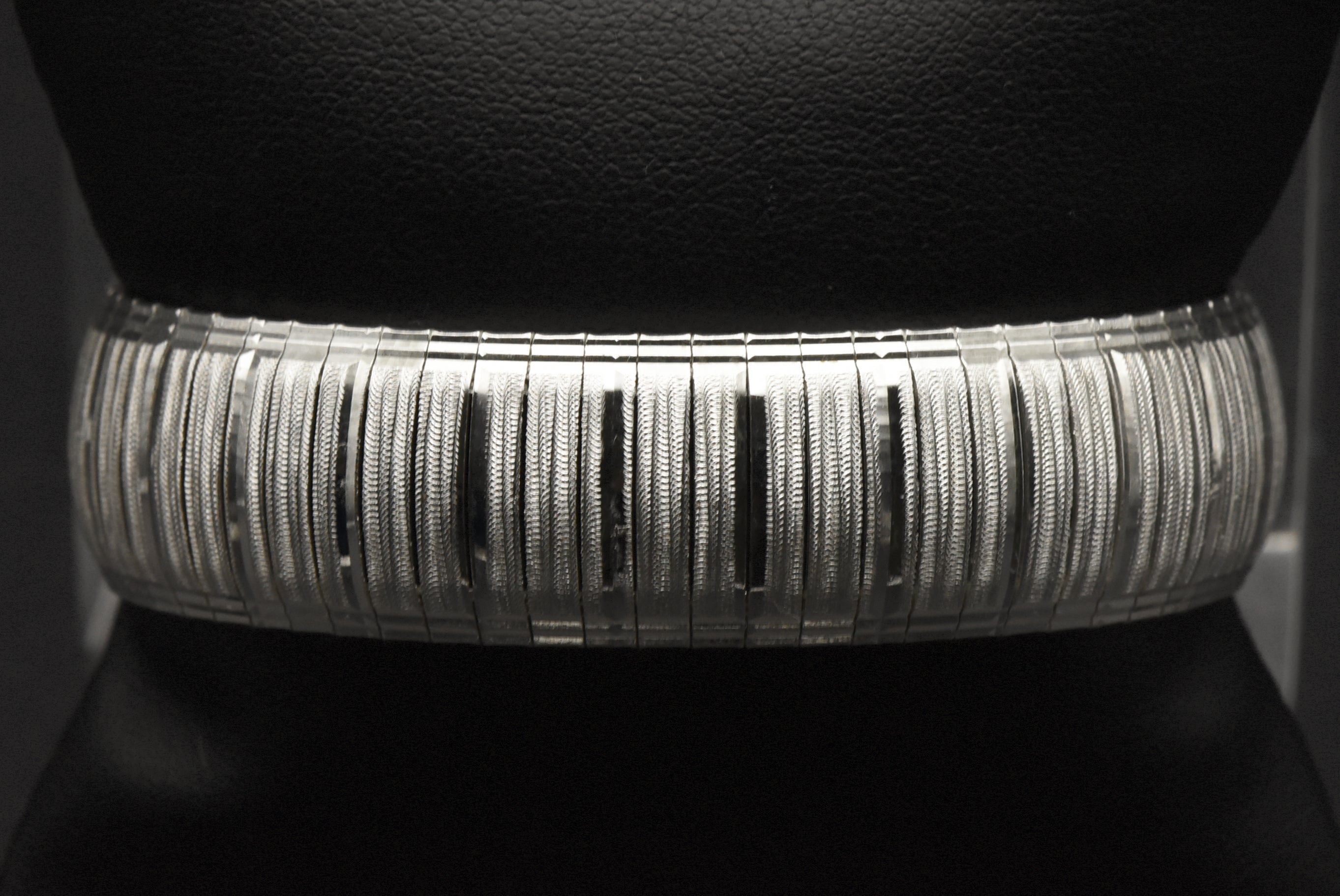 Vintage Sterling Silver Flexible Clasped Italian Bracelet - 7.5"