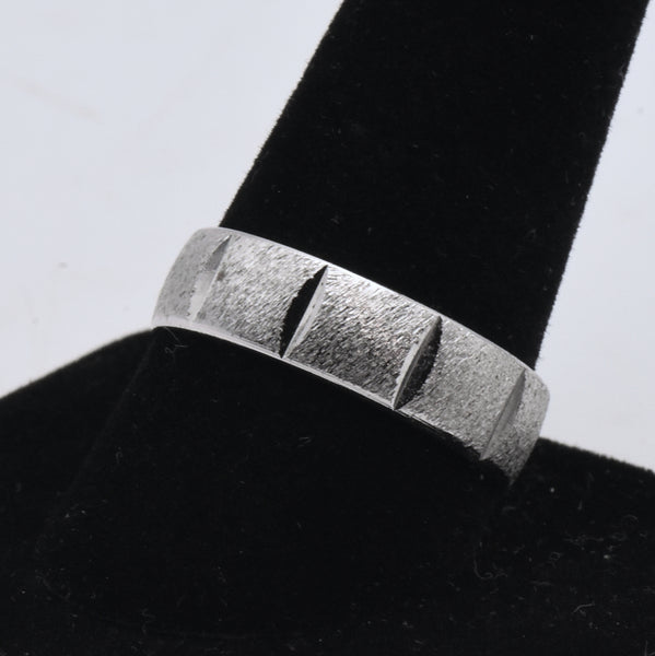 Silver Tone Brushed Metal Texture Band - Size 10.75