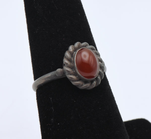 Vintage Sterling Silver Carnelian Cabochon Ring - Size 6.75