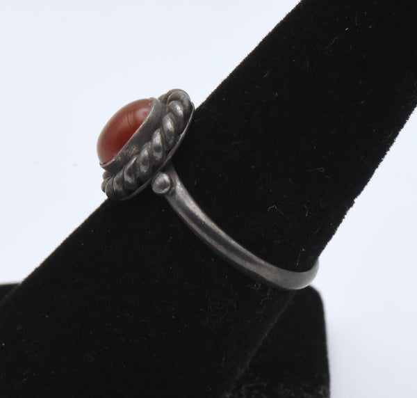 Vintage Sterling Silver Carnelian Cabochon Ring - Size 6.75