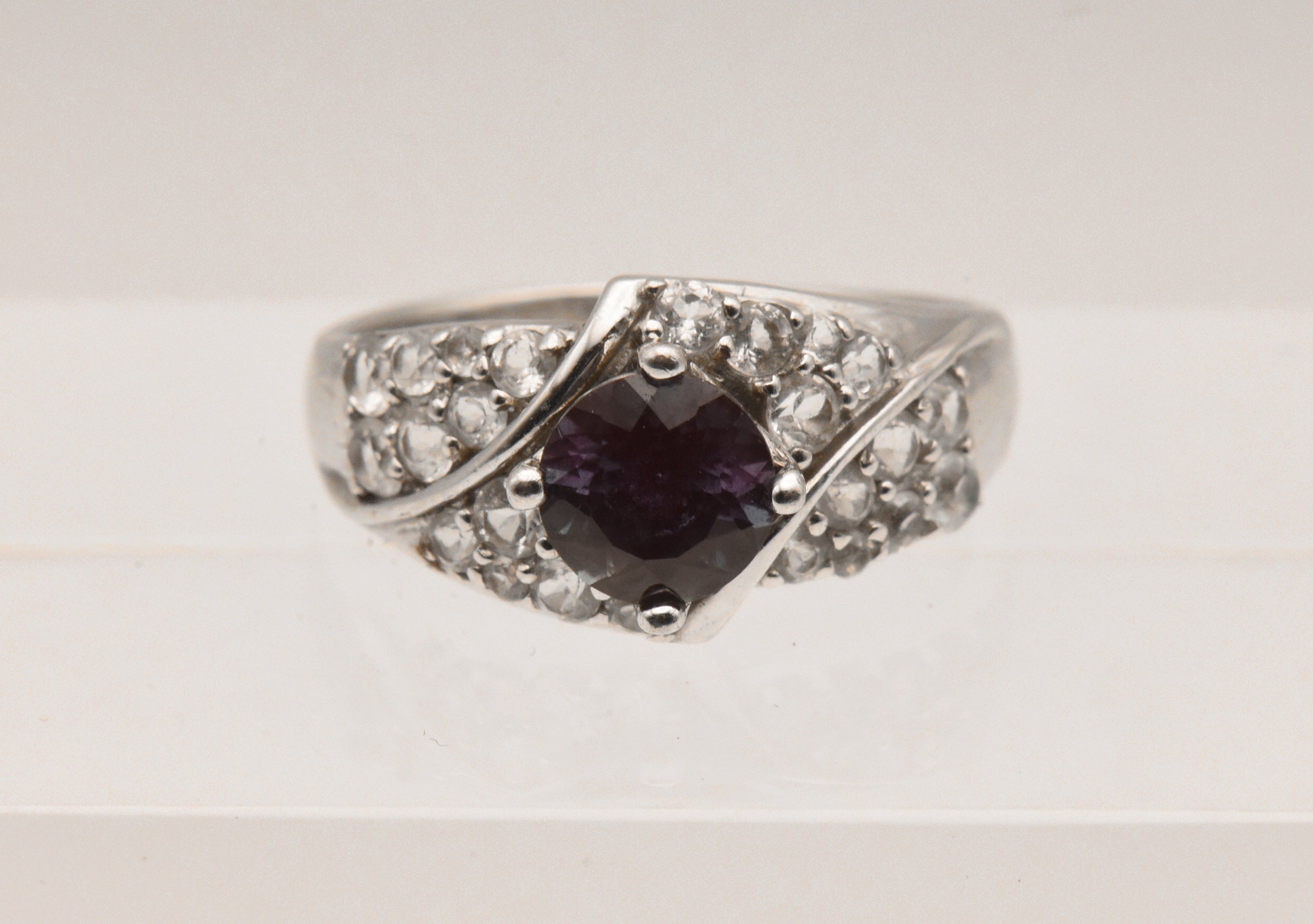 Vintage Synthetic Color Change Sapphire and Topaz Ring - Size 9