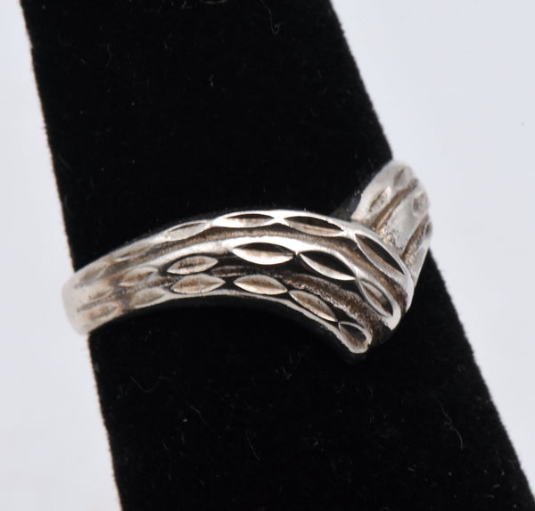Vintage Sterling Silver Braided Design Chevron Ring - Size 4.75