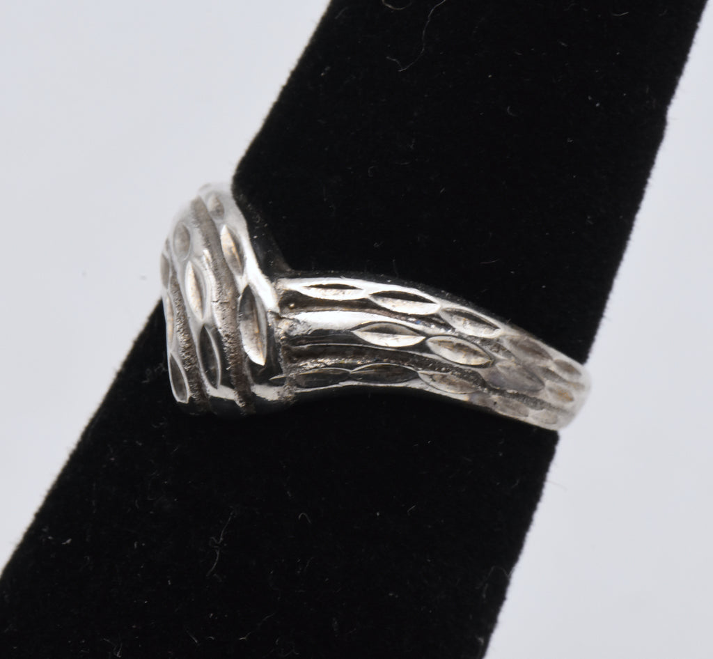 Vintage Sterling Silver Braided Design Chevron Ring - Size 4.75