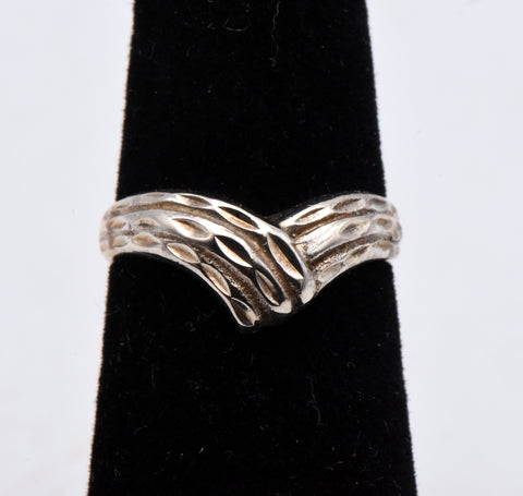 Vintage Sterling Silver Braided Design Chevron Ring - Size 4.75