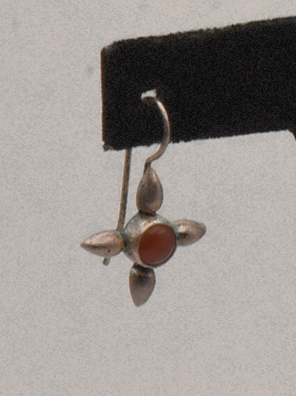 UNMATCHED Vintage Sterling Silver Carnelian Earring