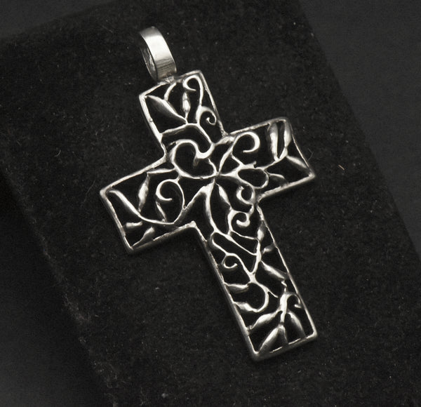 Vintage Sterling Silver Cross Pendant