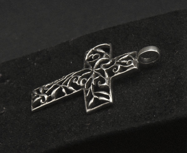 Vintage Sterling Silver Cross Pendant