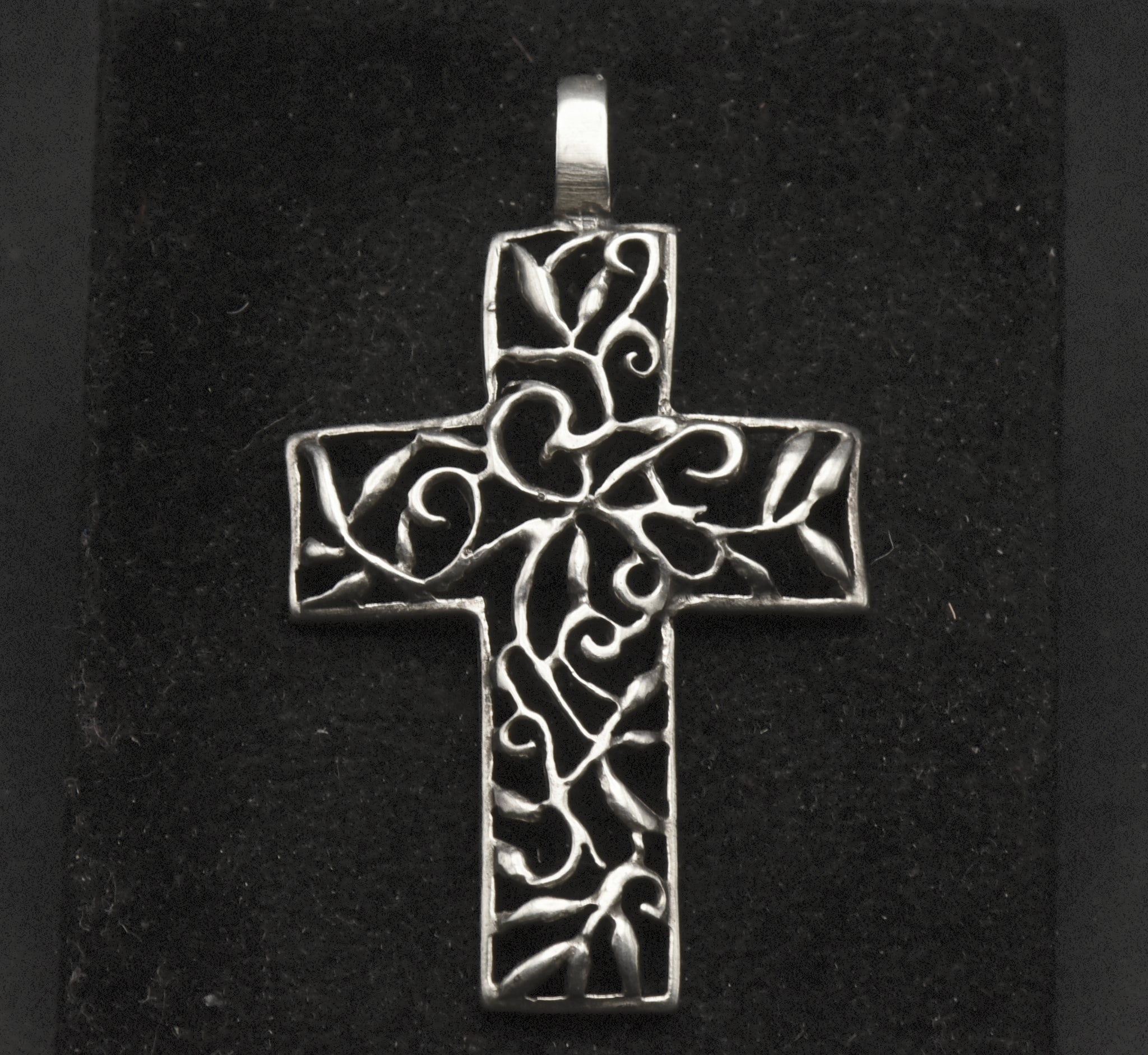 Vintage Sterling Silver Cross Pendant