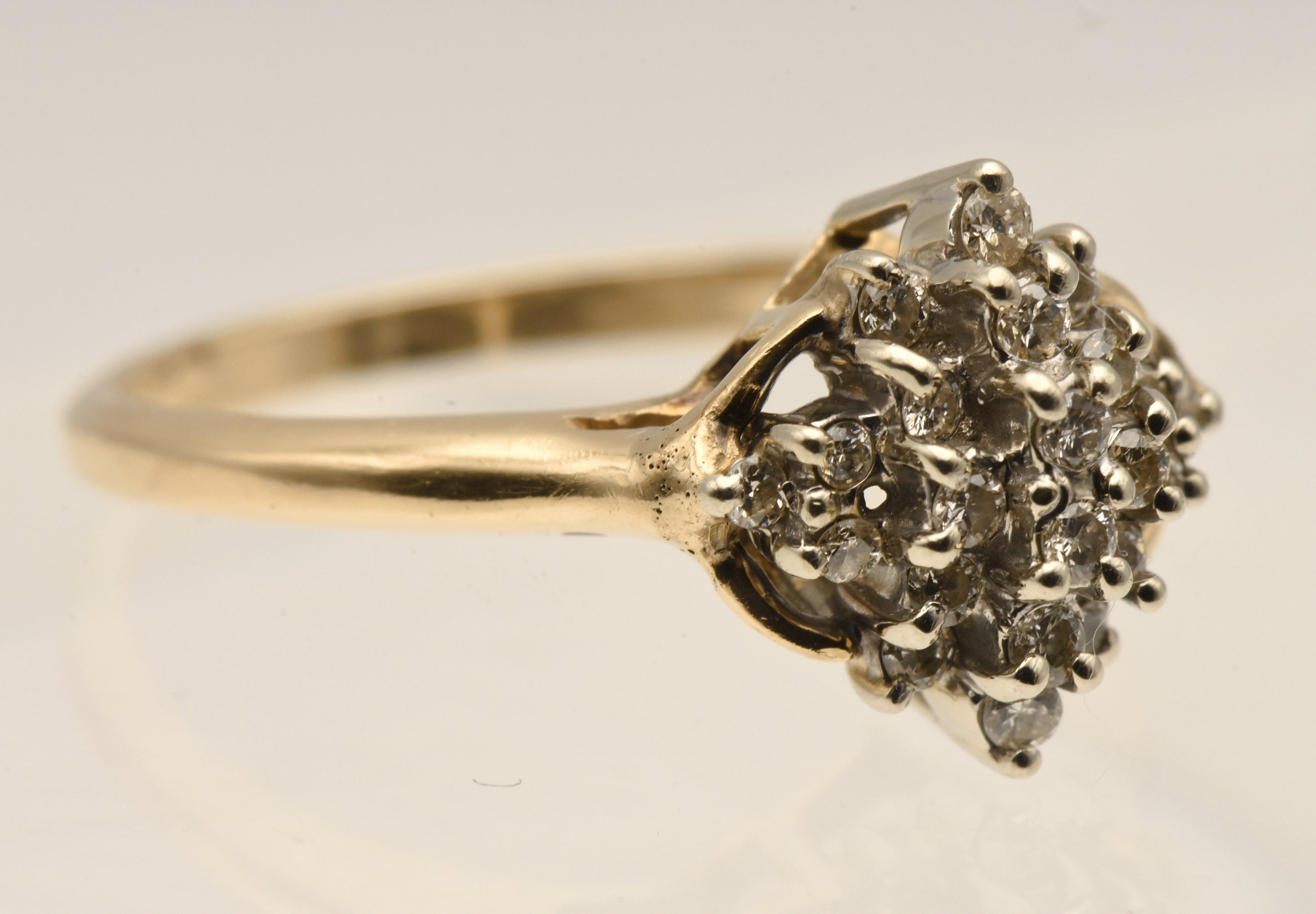 Vintage 14k Gold Diamond Cluster Ring - Size 8.25